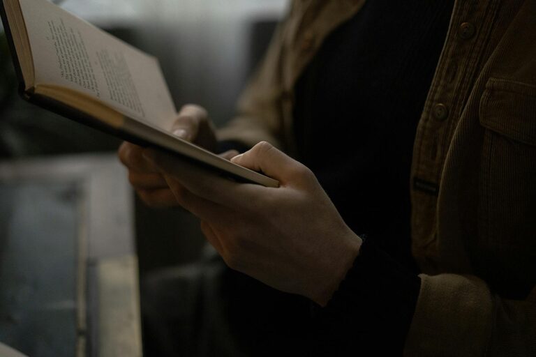 How to Build a Simple and Lasting Reading Habit